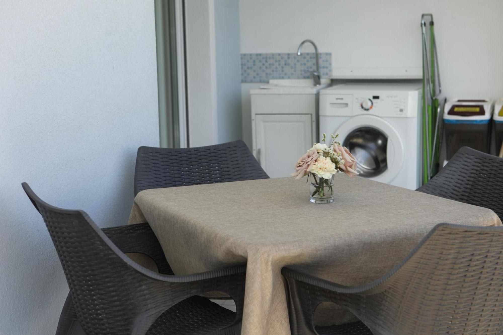 Residenze Roscioli Aparthotel Roseto Degli Abruzzi Bagian luar foto